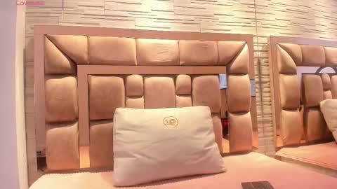 Snapshot of lilian_starfire chatting on December 2025 07:54:02 PM LILIAN online show from December 2025 07:54:02 PM