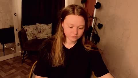 Lilian online show from April 2026 05:10:01 AM