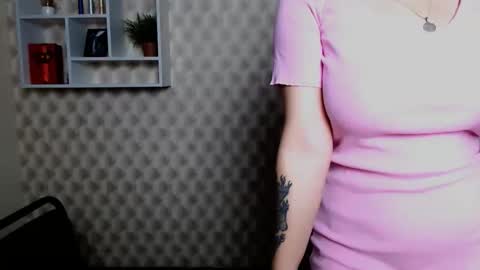 Liliana online show from November 2025 03:30:02 PM