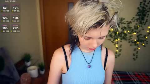 Lilian online show from September 2025 06:13:01 AM