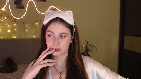 Lilu online show from September 2025 11:40:02 PM