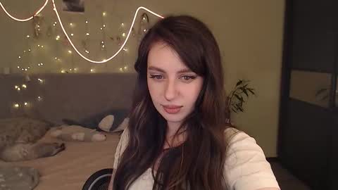 Lilu online show from November 2025 03:49:01 AM