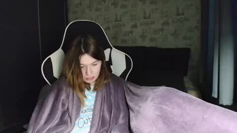 Snapshot of liliawoolf chatting on December 2025 12:32:01 PM liliawoolf online show from December 2025 12:32:01 PM