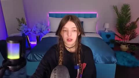 Lili Bakery online show from February 2026 02:12:02 AM