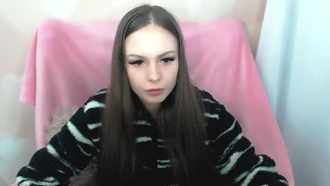 Snapshot of liliblush chatting on April 2026 02:43:02 PM LiliBlush online show from April 2026 02:43:02 PM