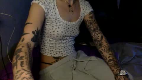 Snapshot of lilie303 chatting on February 2026 05:14:01 AM Millie online show from February 2026 05:14:01 AM