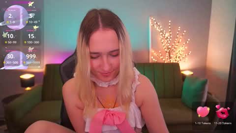 Snapshot of lilielfie chatting on November 2025 07:52:01 AM lilielfie online show from November 2025 07:52:01 AM