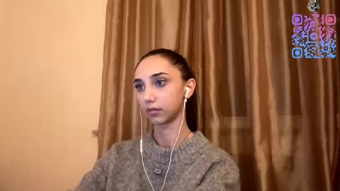 Snapshot of lilihalvorsen chatting on October 2025 10:32:02 PM Lina online show from October 2025 10:32:02 PM