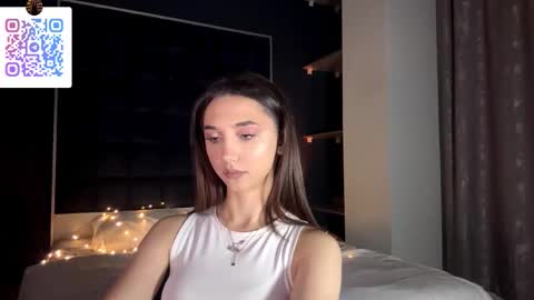 Lina online show from March 2026 11:43:01 PM