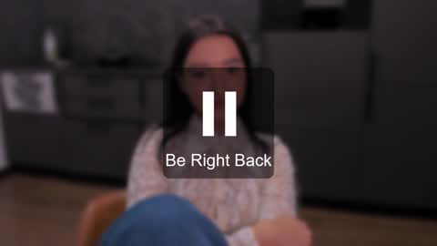 Snapshot of lililaluna chatting on December 2024 04:38:02 PM             ...  online show from December 2024 04:38:02 PM