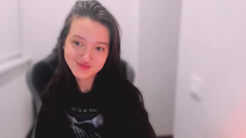 Snapshot of lililaluna chatting on February 2025 08:37:01 PM             ...  online show from February 2025 08:37:01 PM