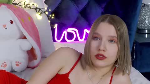 Snapshot of lililinn chatting on March 2025 07:32:02 AM LiliLinn online show from March 2025 07:32:02 AM