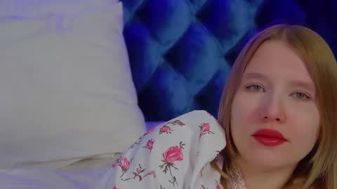 Snapshot of lililinn chatting on November 2025 04:39:02 AM LiliLinn online show from November 2025 04:39:02 AM