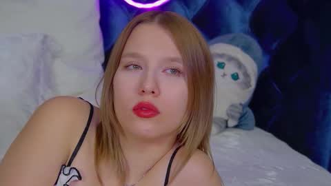 Snapshot of lililinn chatting on November 2025 06:34:02 AM LiliLinn online show from November 2025 06:34:02 AM