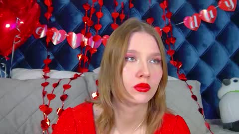 LiliLinn online show from February 2026 05:15:01 AM