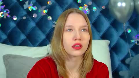 LiliLinn online show from March 2026 06:06:02 AM