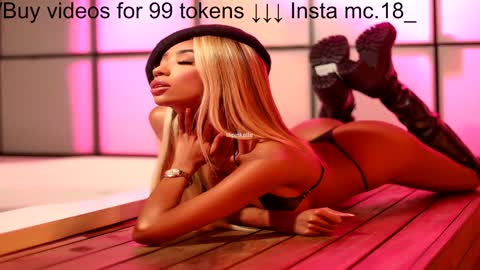 Lili  online show from December 2024 04:53:02 AM