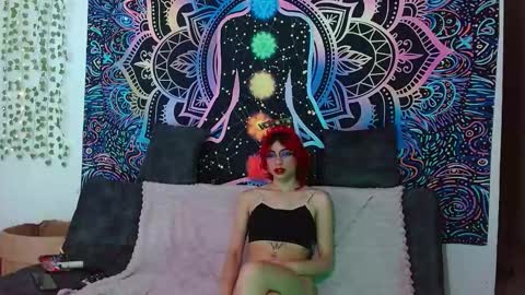 Lili  Marcus online show from November 2025 09:35:02 PM