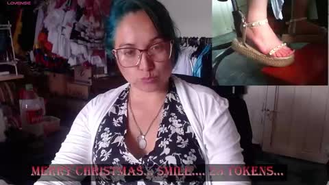 Laura lopez online show from December 2024 06:28:02 PM