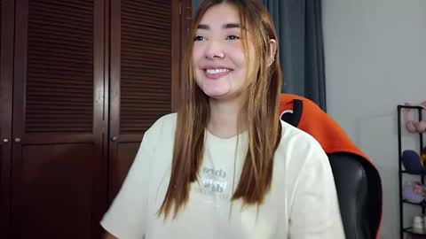 Lilith online show from October 2025 04:31:01 AM