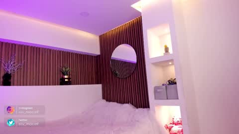 Lilith Gray online show from February 2025 10:05:02 AM