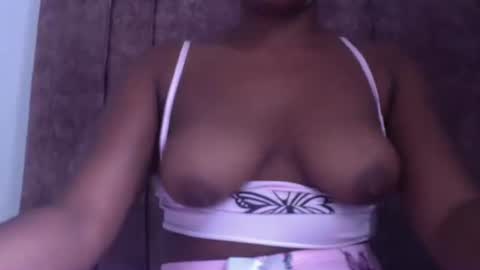 Snapshot of lilith_lala chatting on February 2025 10:36:02 AM tina online show from February 2025 10:36:02 AM