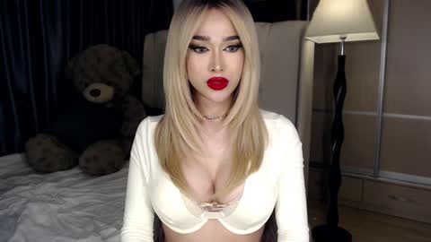 QUEEN LILITH BORBON online show from December 2024 03:40:01 AM