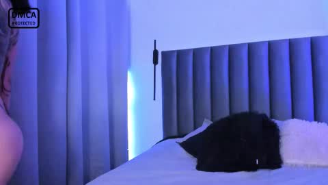 Snapshot of lilith_rosee chatting on November 2025 07:03:01 PM Lilith Rosee online show from November 2025 07:03:01 PM