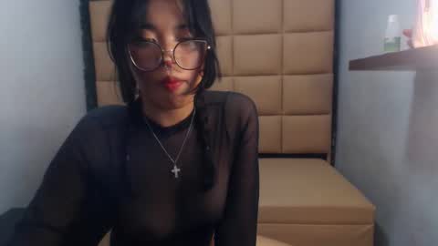 Lilith online show from September 2025 06:52:02 PM