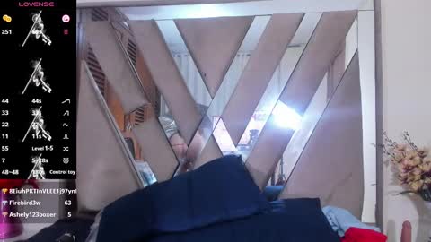 Snapshot of lilith_torres chatting on March 2025 12:33:02 AM liliINDEPENDENT MODEL online show from March 2025 12:33:02 AM