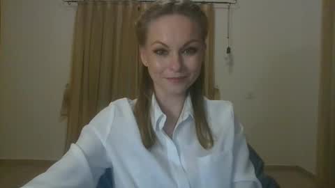 lilithnewdawn online show from February 2026 09:29:01 PM