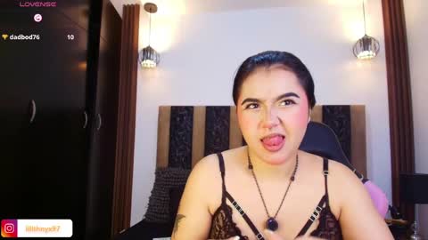 Snapshot of lilithnyx_x chatting on May 2026 02:43:01 PM lilithnyx_x online show from May 2026 02:43:01 PM