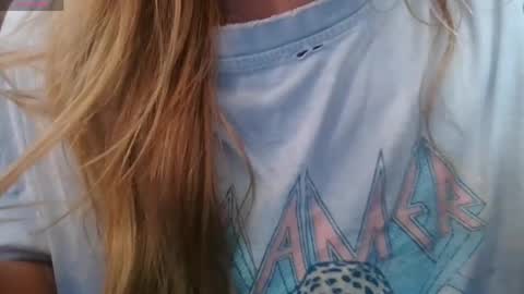 Lilithohfish online show from April 2026 05:08:02 PM