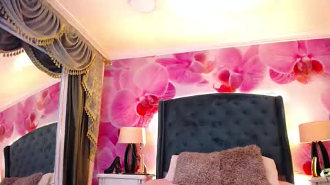 Snapshot of lilithsnoop chatting on November 2025 03:11:02 PM Lilith Snoop online show from November 2025 03:11:02 PM