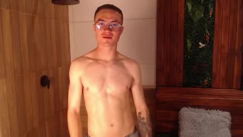 Lil James online show from November 2025 07:48:02 PM