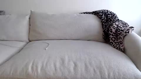 Jay  please help me reach 50 thumbs up online show from December 2025 07:00:01 PM