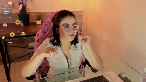 lillianderson -  Next stream start at 0700hs GTM-3 online show from November 2025 11:45:01 AM