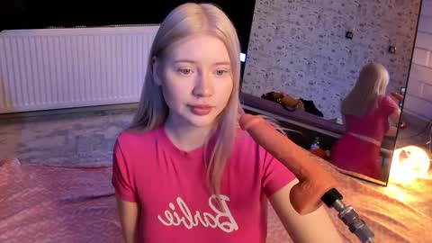 lillie_berry online show from January 2026 05:02:02 AM