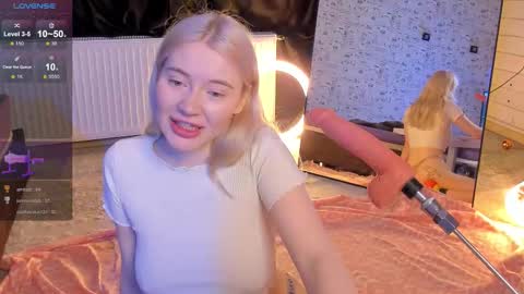 lillie_berry online show from February 2026 05:00:02 AM