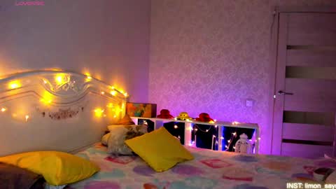 LilliMoore online show from March 2026 11:37:01 PM