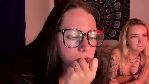 Snapshot of lillstephanie chatting on September 2025 03:09:02 AM lillstephanie online show from September 2025 03:09:02 AM