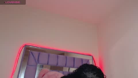 Snapshot of lilly_jackson chatting on June 2026 03:48:01 AM Queen Qos. online show from June 2026 03:48:01 AM