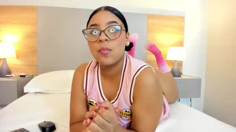 Lilly  online show from March 2026 07:07:01 PM