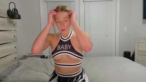 Lilly Baby Xo online show from December 2025 03:48:01 AM