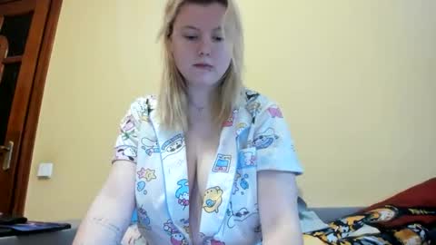 Snapshot of lillydepp chatting on November 2025 12:05:02 PM Lilly Depp online show from November 2025 12:05:02 PM