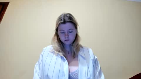 Snapshot of lillydepp chatting on December 2025 02:23:01 PM Lilly Depp online show from December 2025 02:23:01 PM