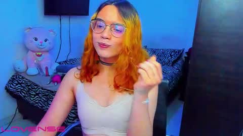 Lilly3 online show from November 2025 01:38:01 AM