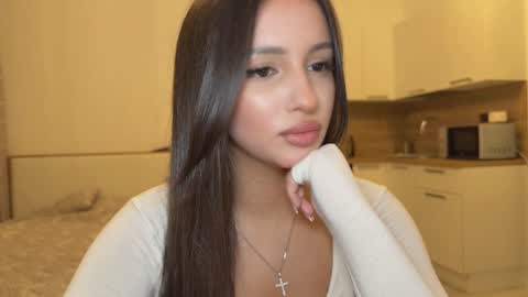 Mia online show from August 2026 06:54:02 PM