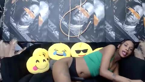 lilmissbaddiexxx online show from February 2026 06:27:01 PM