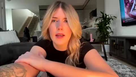 Ava online show from March 2026 01:38:02 PM